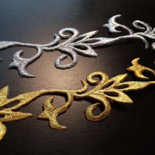 1.45" metallic cutwork trim